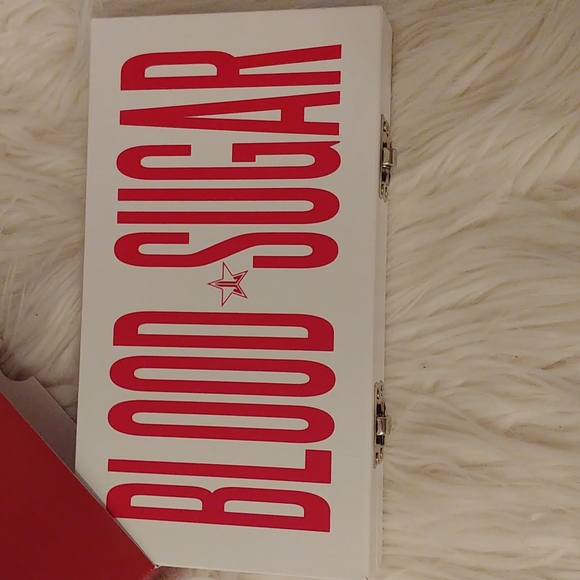 ❤FIRM! NWT JEFFREE STAR BLOOD SUGAR EYESHADOW PALETTE  (DISCONTINUED) - Picture 5 of 12